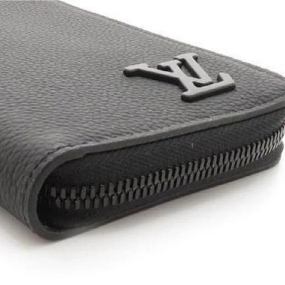 Louis Vuitton Black Wallet - Picture 3 of 6
